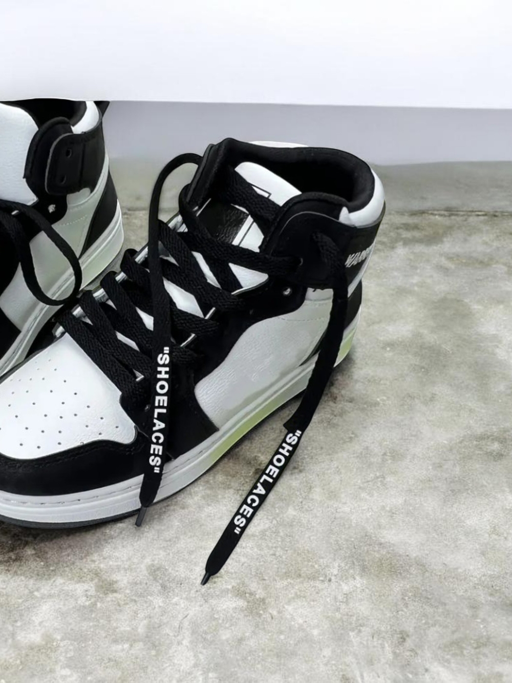 "Off White" Shoelaces Rare!!